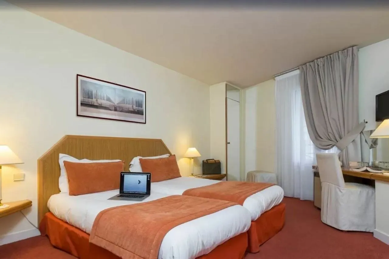 Fertel Etoile Szálloda 3*